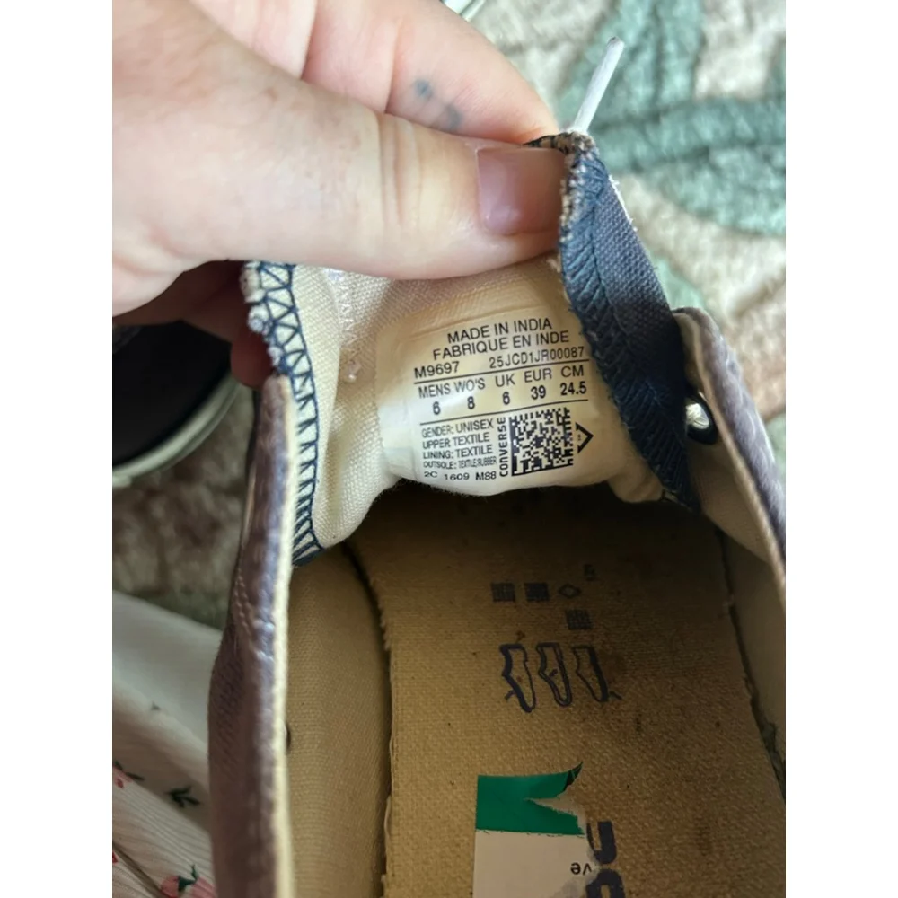 Converse light gray size 8 W